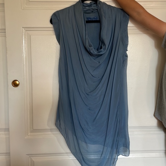 Silk cowl blue tunic - Picture 5 of 5
